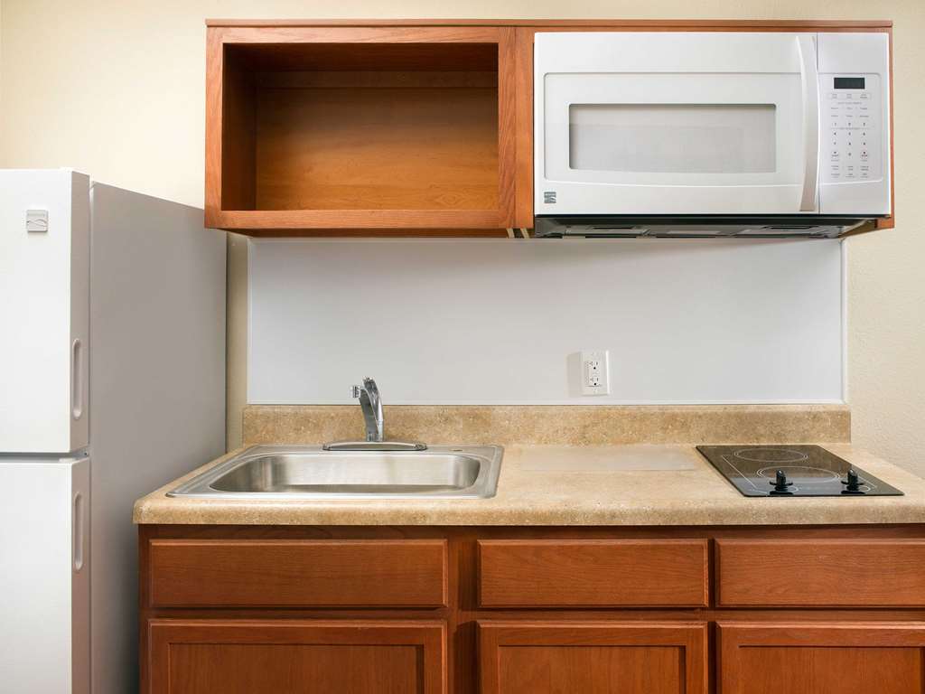 Woodspring Suites טופיקה חדר תמונה