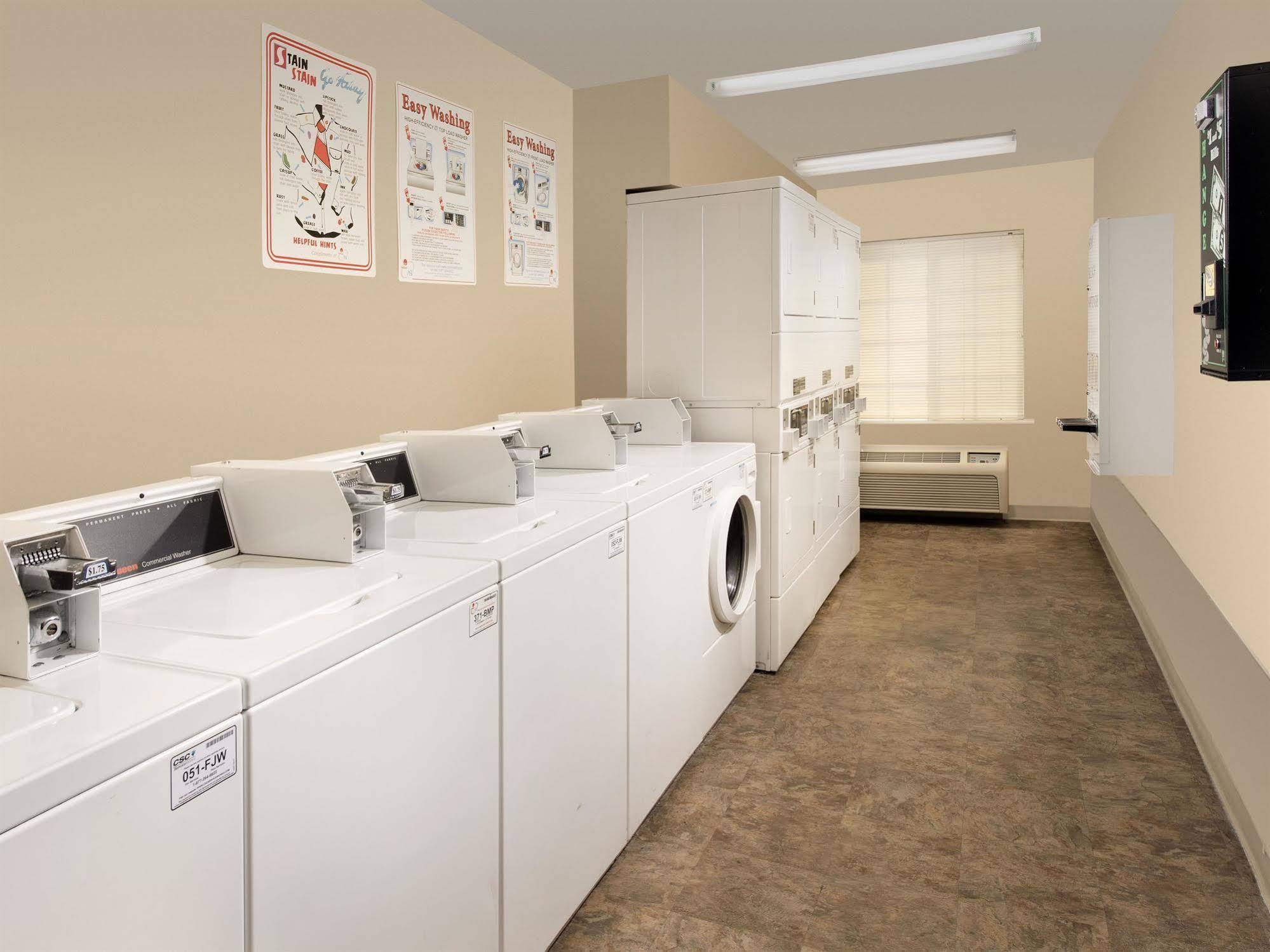 Woodspring Suites טופיקה מראה חיצוני תמונה
